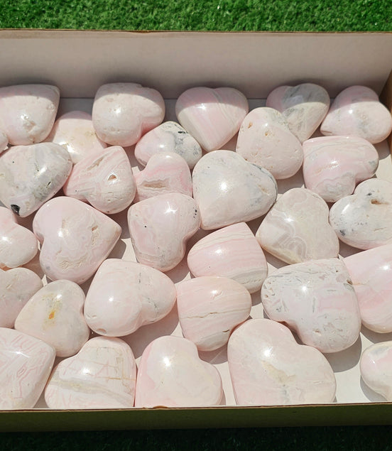 Lot 34 Hearts Mangano calcite drusy*