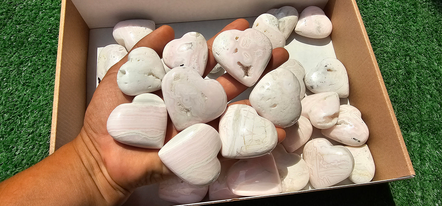 Lot 34 Hearts Mangano calcite drusy*