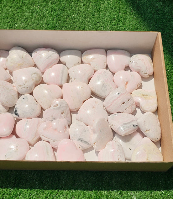 Lot 36 Hearts Mangano calcite drusy***
