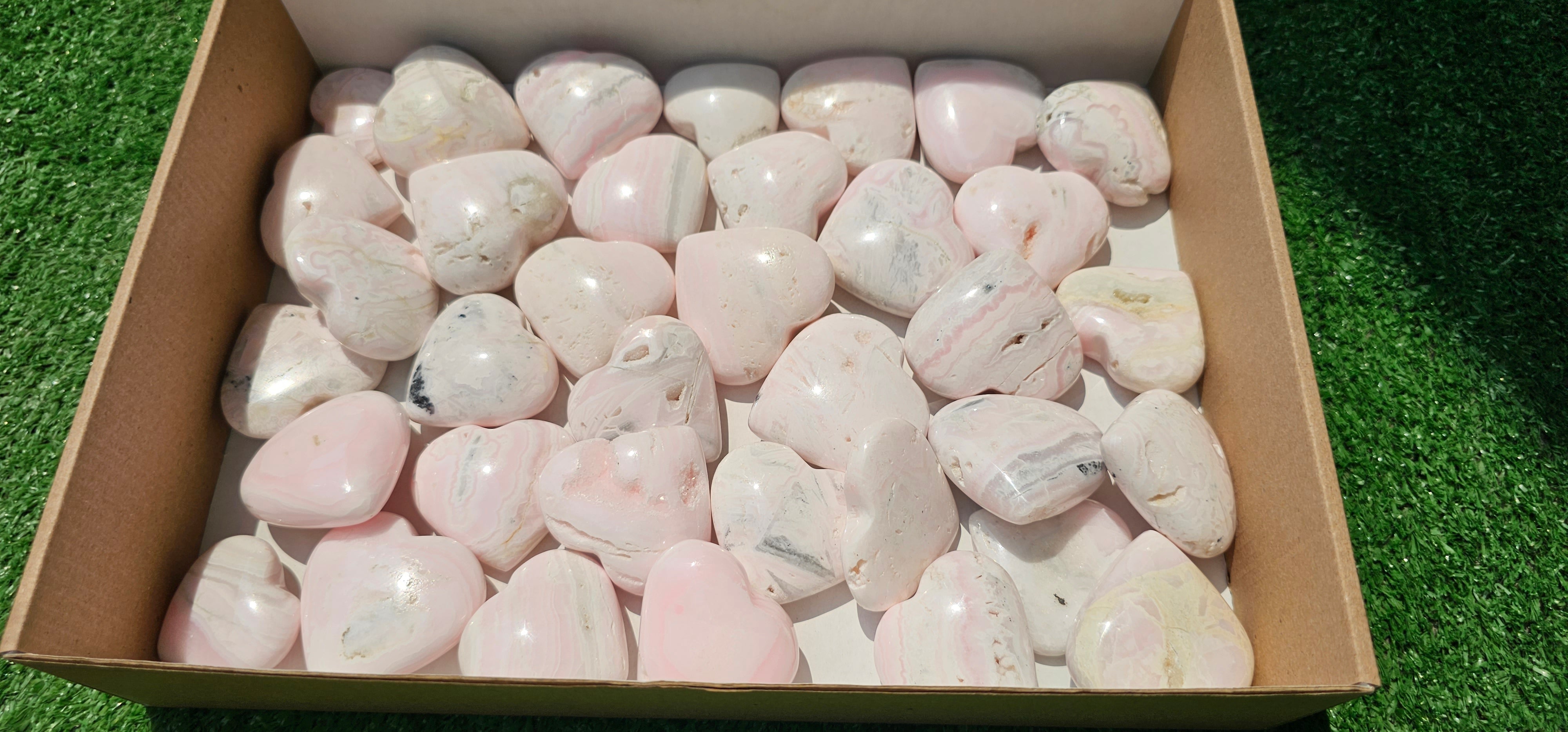 Lot 36 Hearts Mangano calcite drusy***