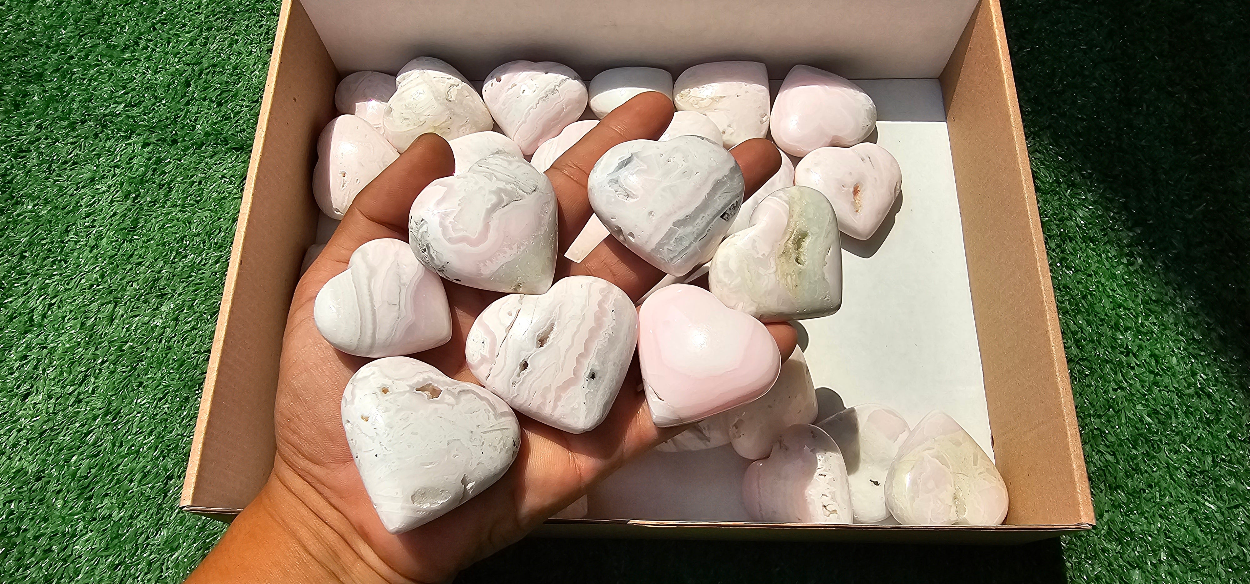 Lot 36 Hearts Mangano calcite drusy***