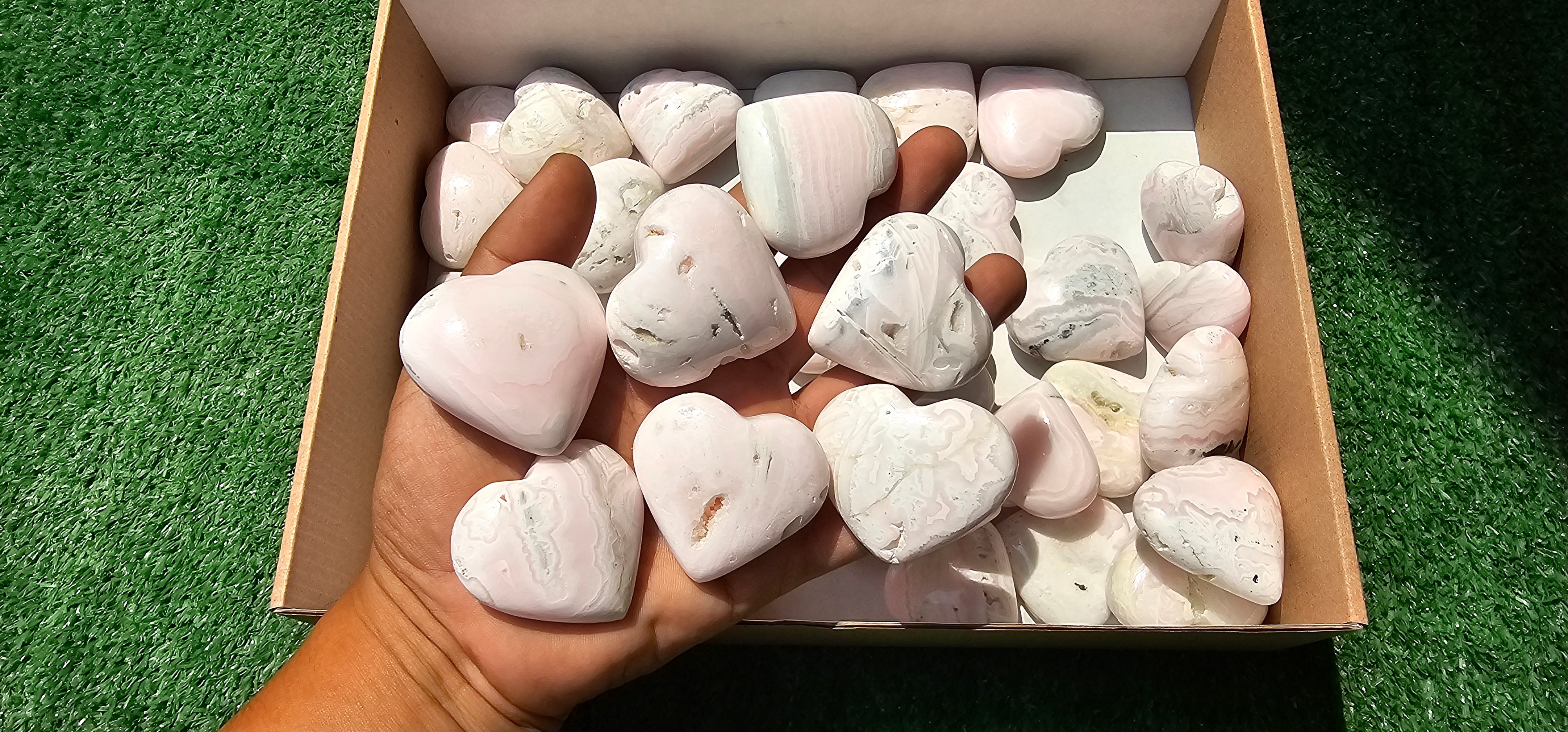 Lot 36 Hearts Mangano calcite drusy***
