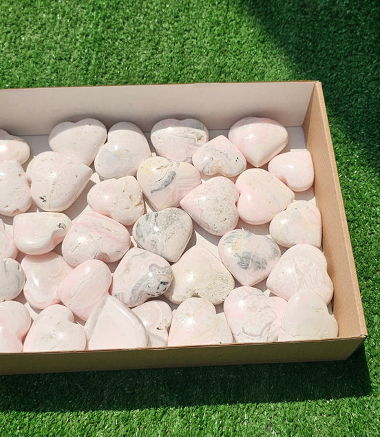 Lot 33 Hearts Mangano calcite drusy****