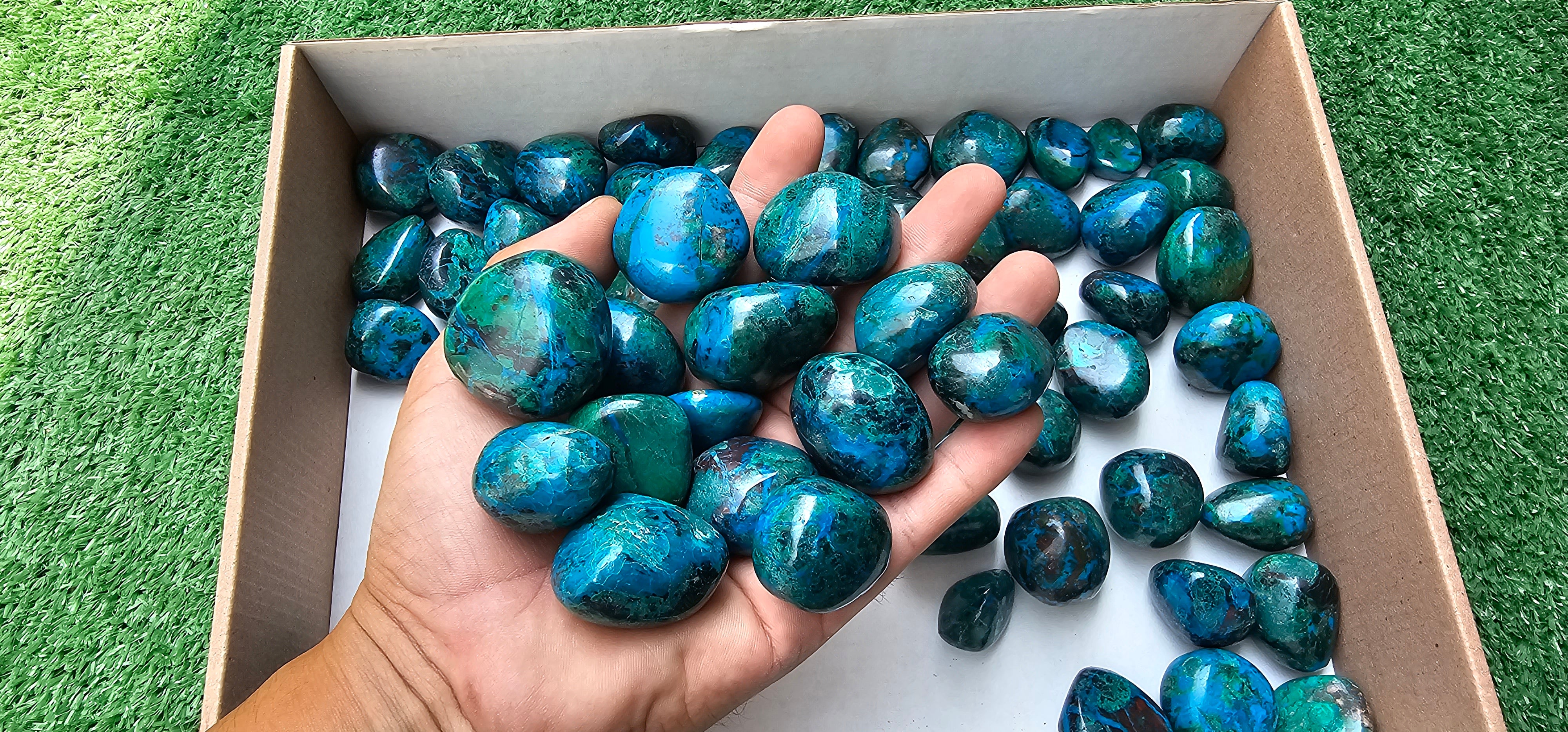 Lot 2 kg Tumbled Chrysocolla***