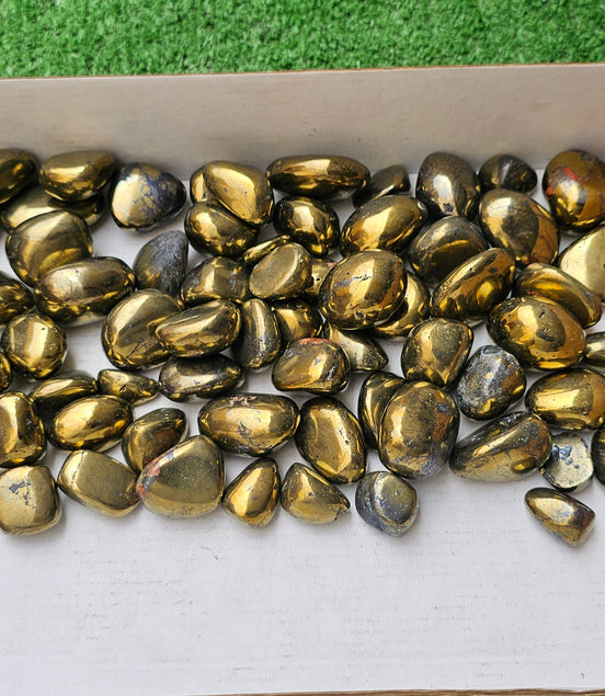 Lot 2 kg Tumbled Chalcopyrite***