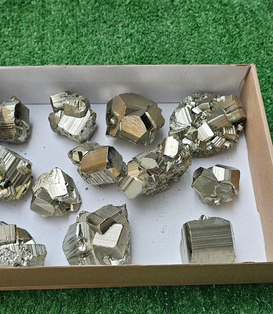 Lot 3.3 kg Coco Pyrite***