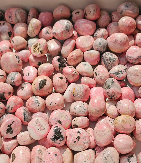 Lot 2.5 kg Tumbled Rhodonite