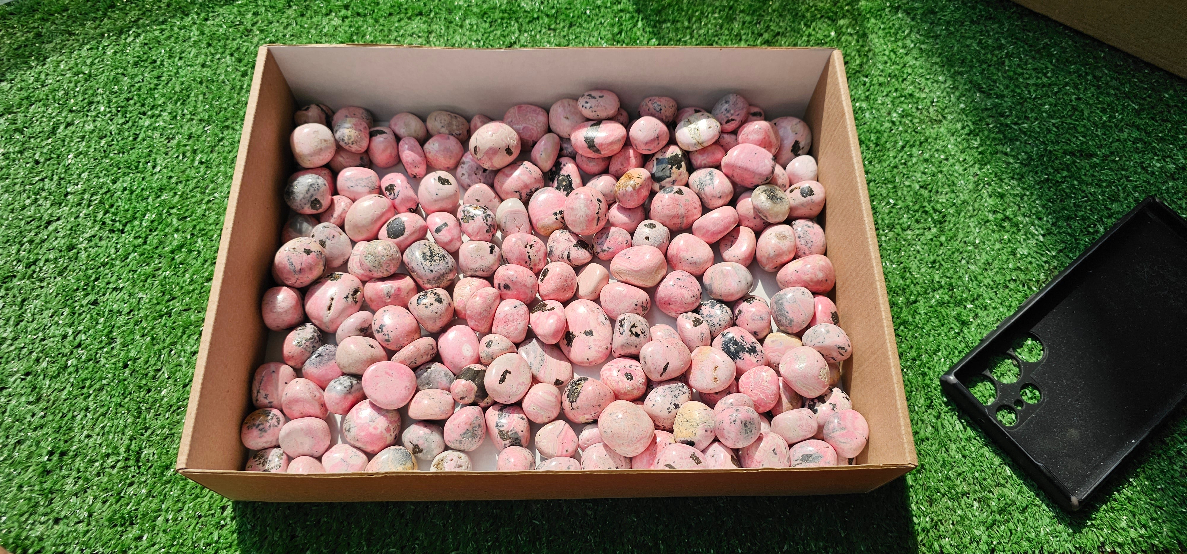 Lot 2.5 kg Tumbled Rhodonite
