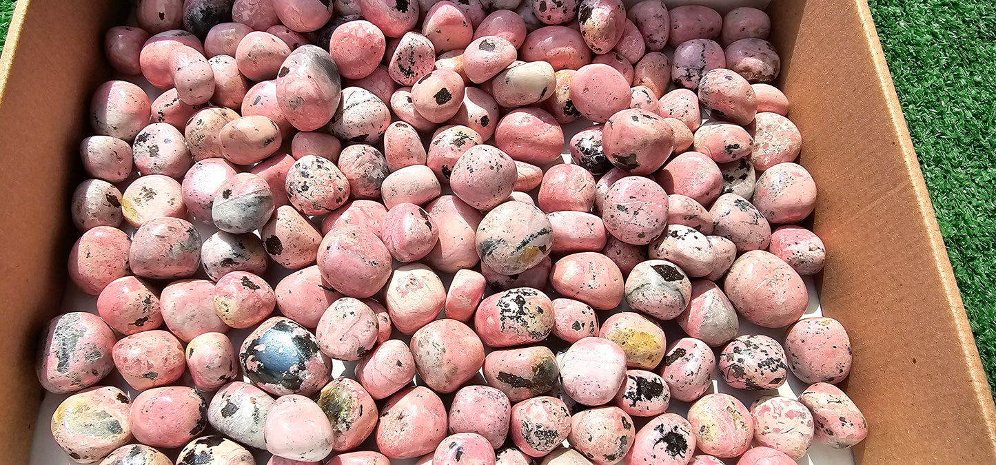 Lot 2.5 kg Tumbled Rhodonite