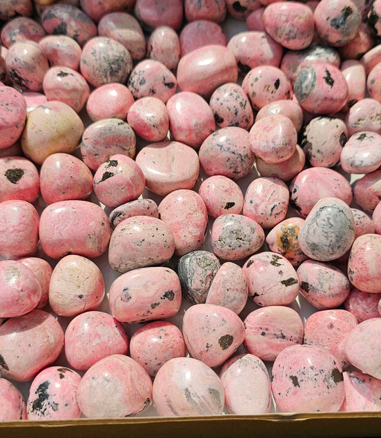 Lot 2.5 kg Tumbled Rhodonite