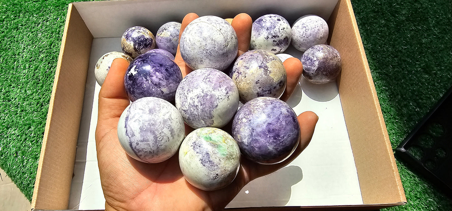 Lot 20 Spheres Bolivianite