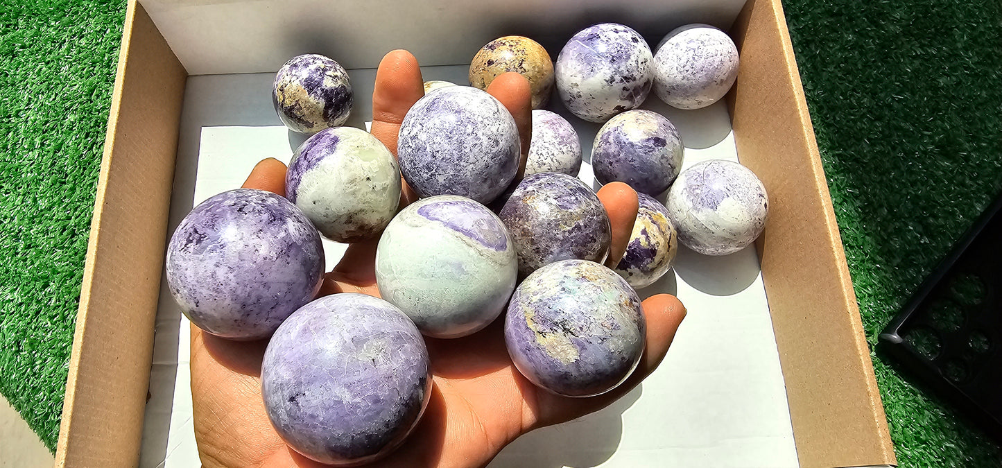 Lot 20 Spheres Bolivianite