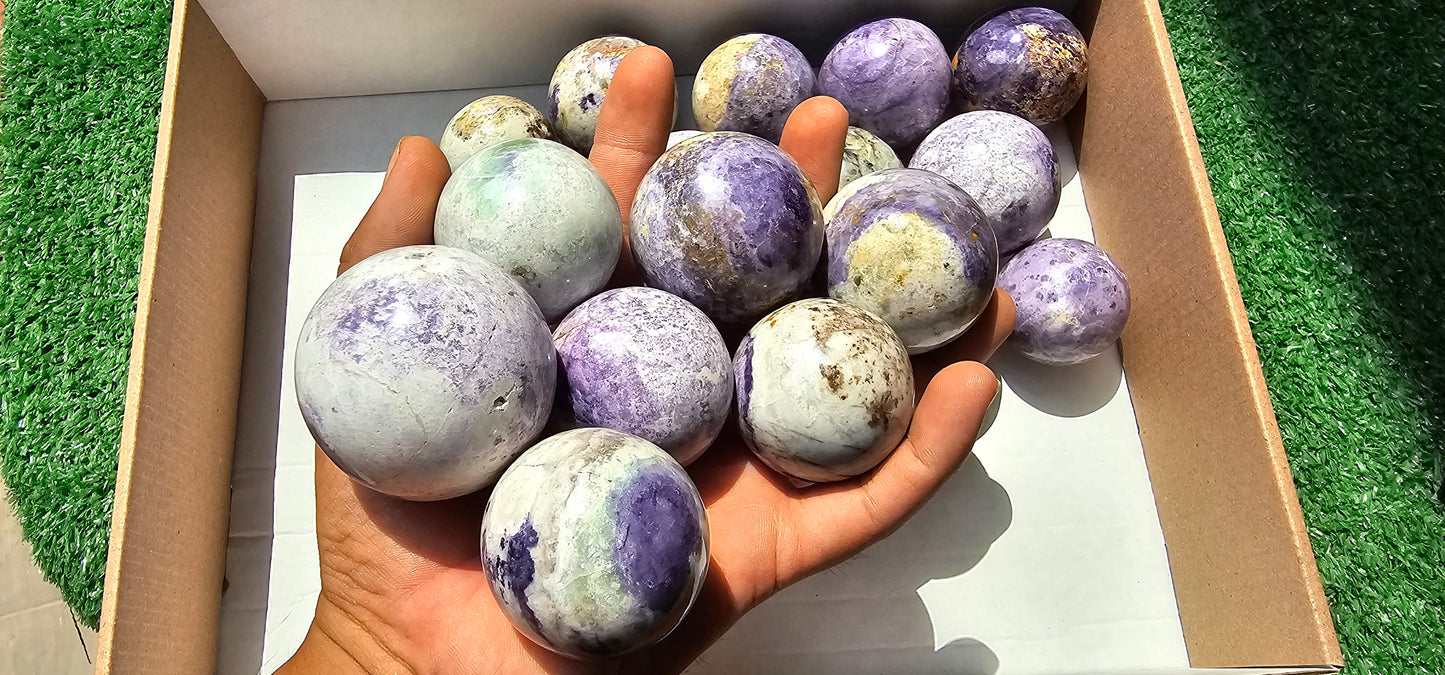 Lot 20 Spheres Bolivianite