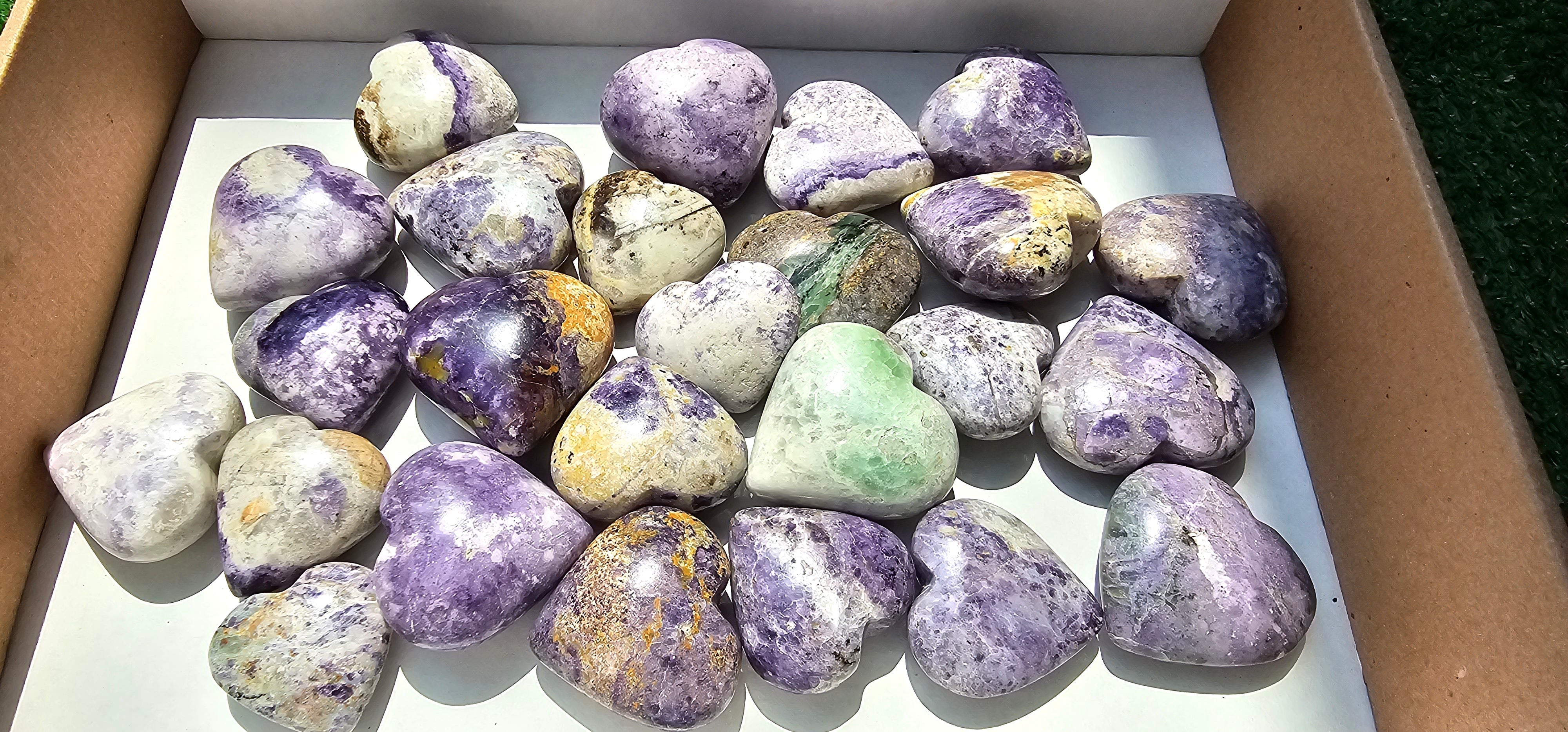 Lot 25 Hearts Bolivianite