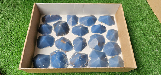 Lot 19 Slices with point Angelite