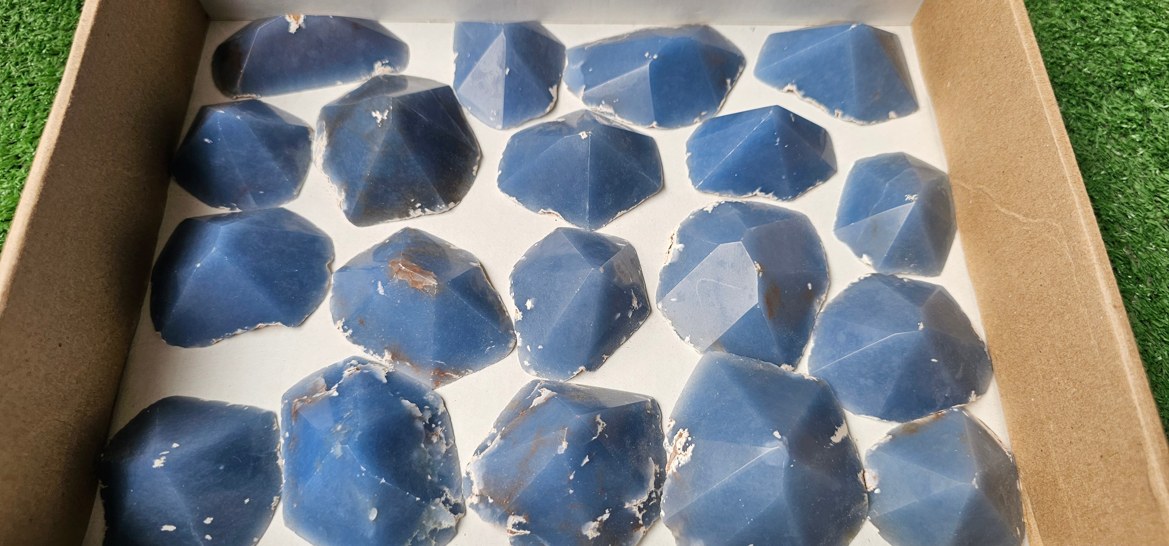 Lot 19 Slices with point Angelite