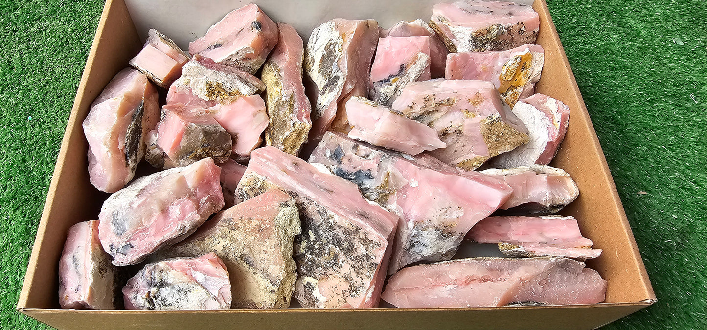 Lot 3 kg Pink Opal rough