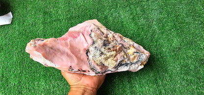 Pink Opal rough (1 pc)