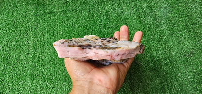 Pink Opal rough (1 pc)