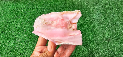 Pink Opal rough (1 pc)