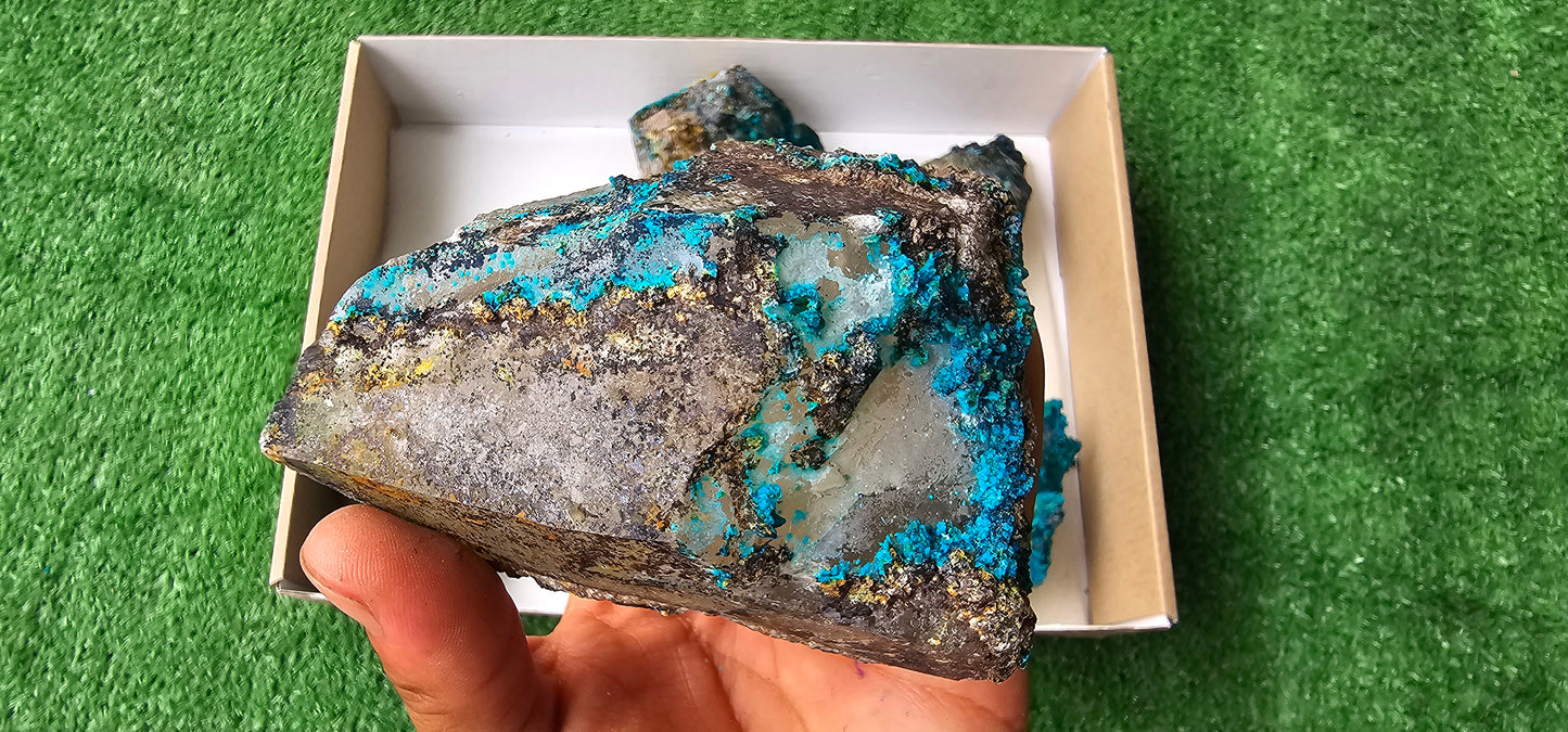 Lot 6 Chrysocolla on Quartz