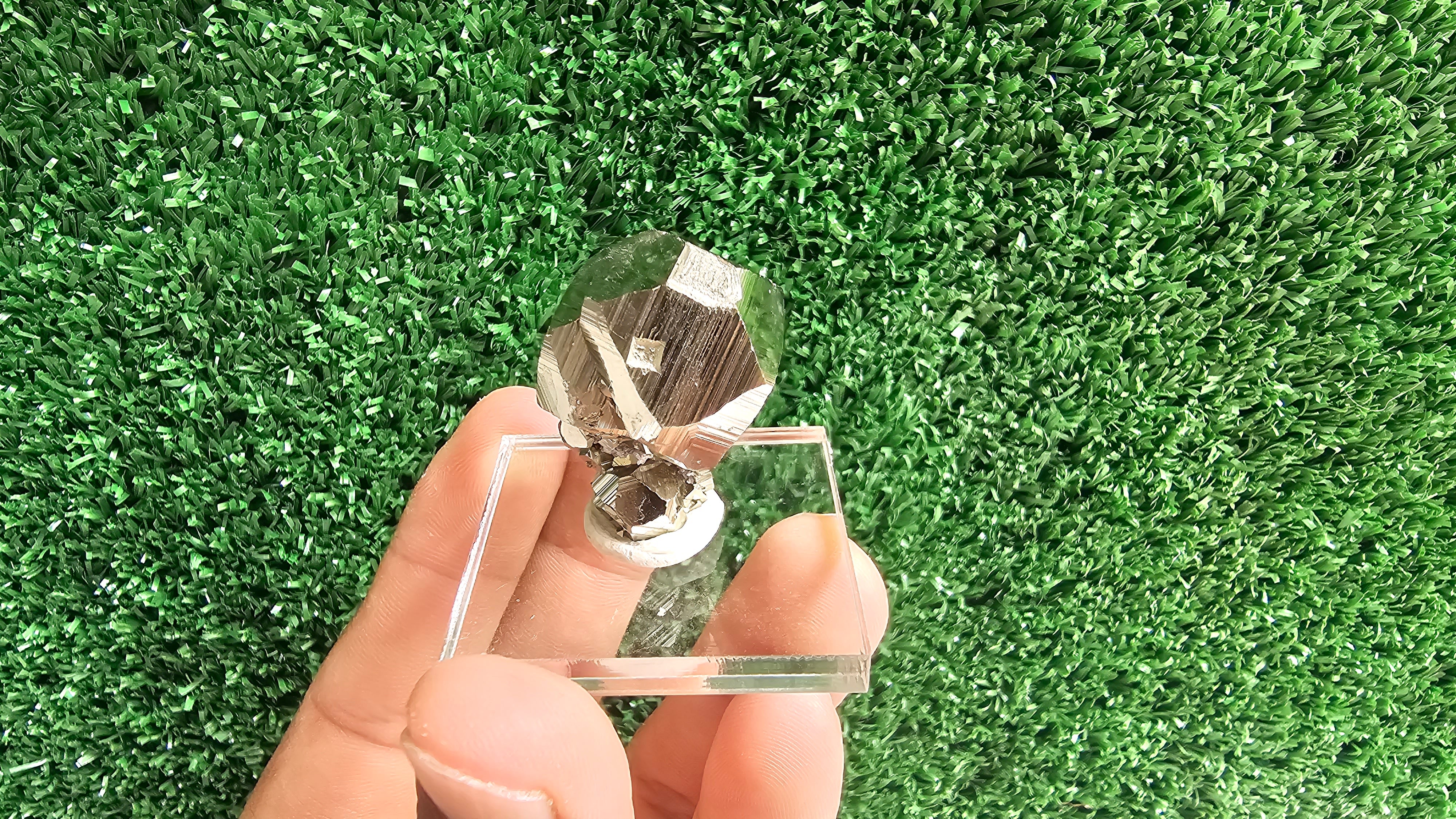 pyrite cubic