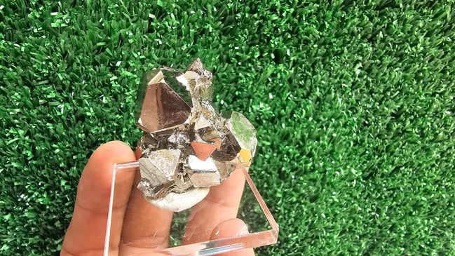 pyrite octahedral