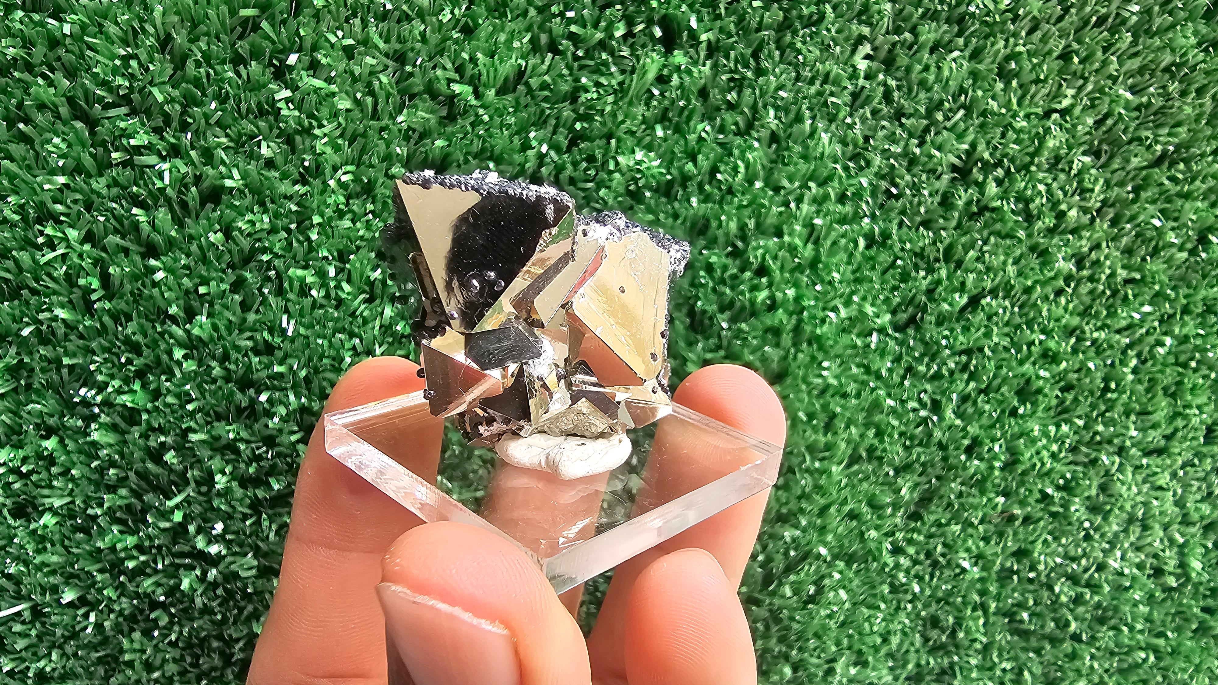 pyrite octahedral