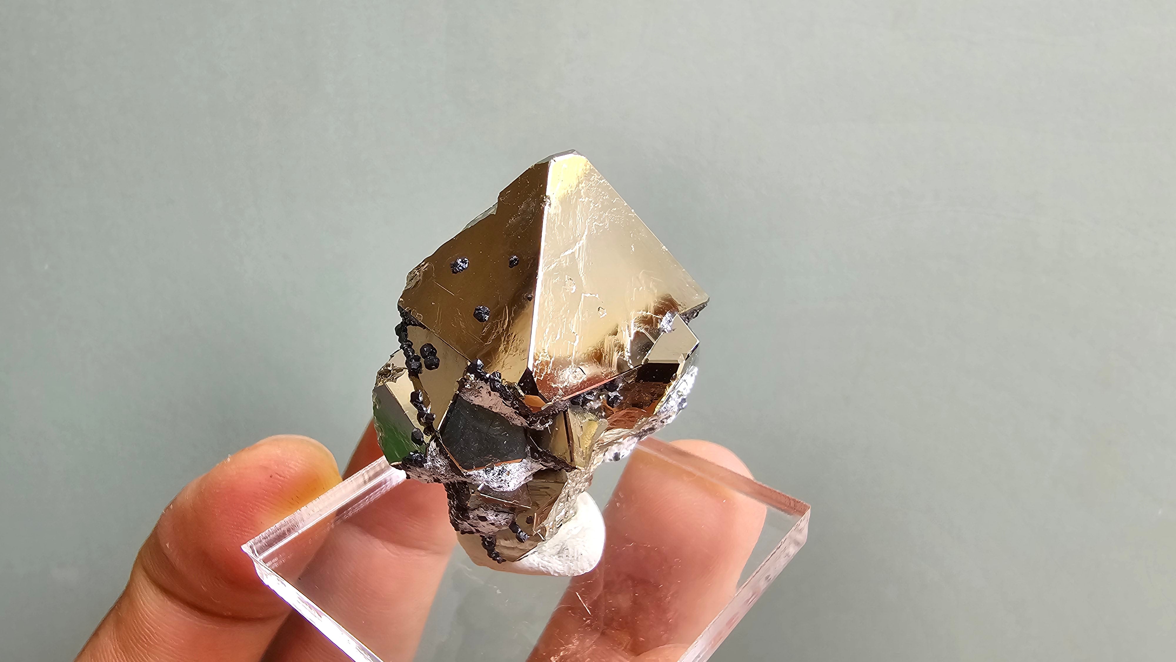pyrite octahedral