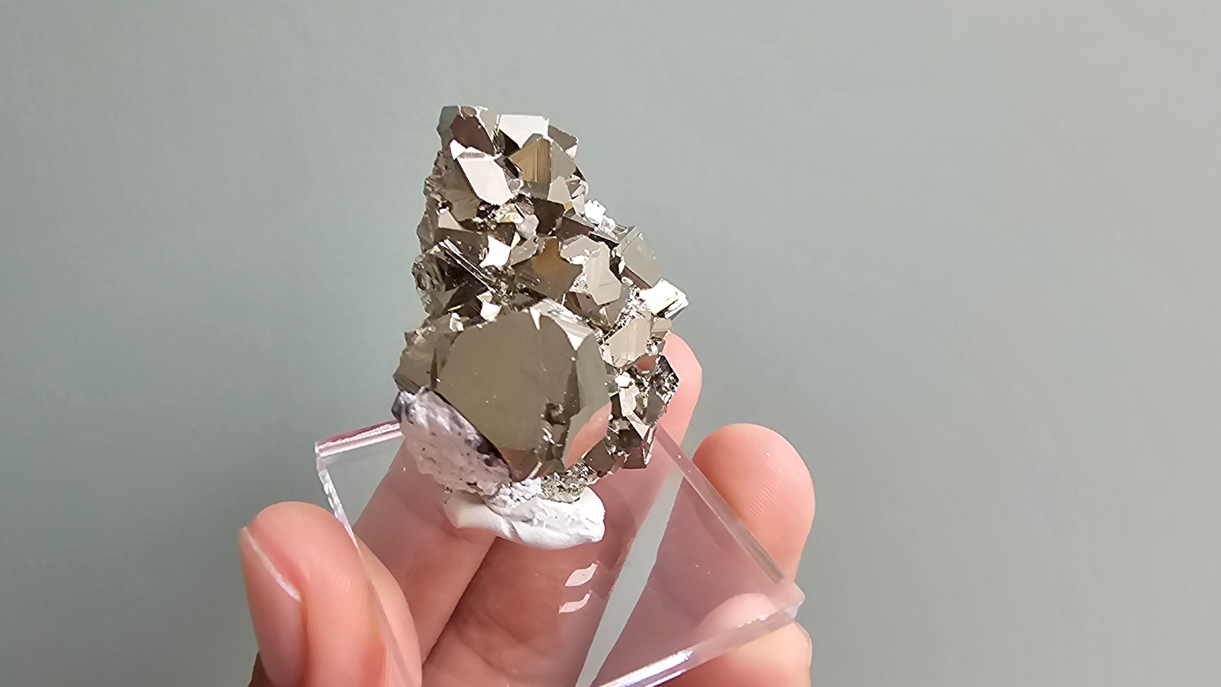 pyrite octahedral