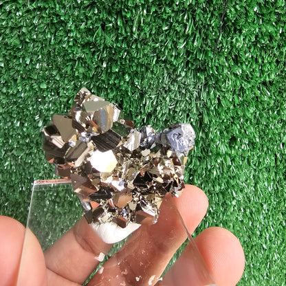 Pyrite octahedral