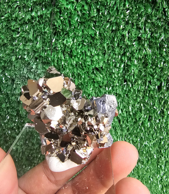 Pyrite octahedral