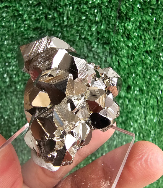 Pyrite octahedral