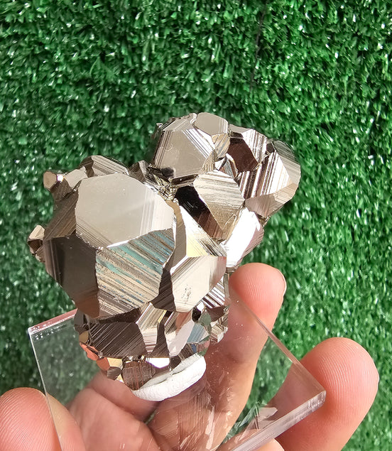 Pyrite octahedral