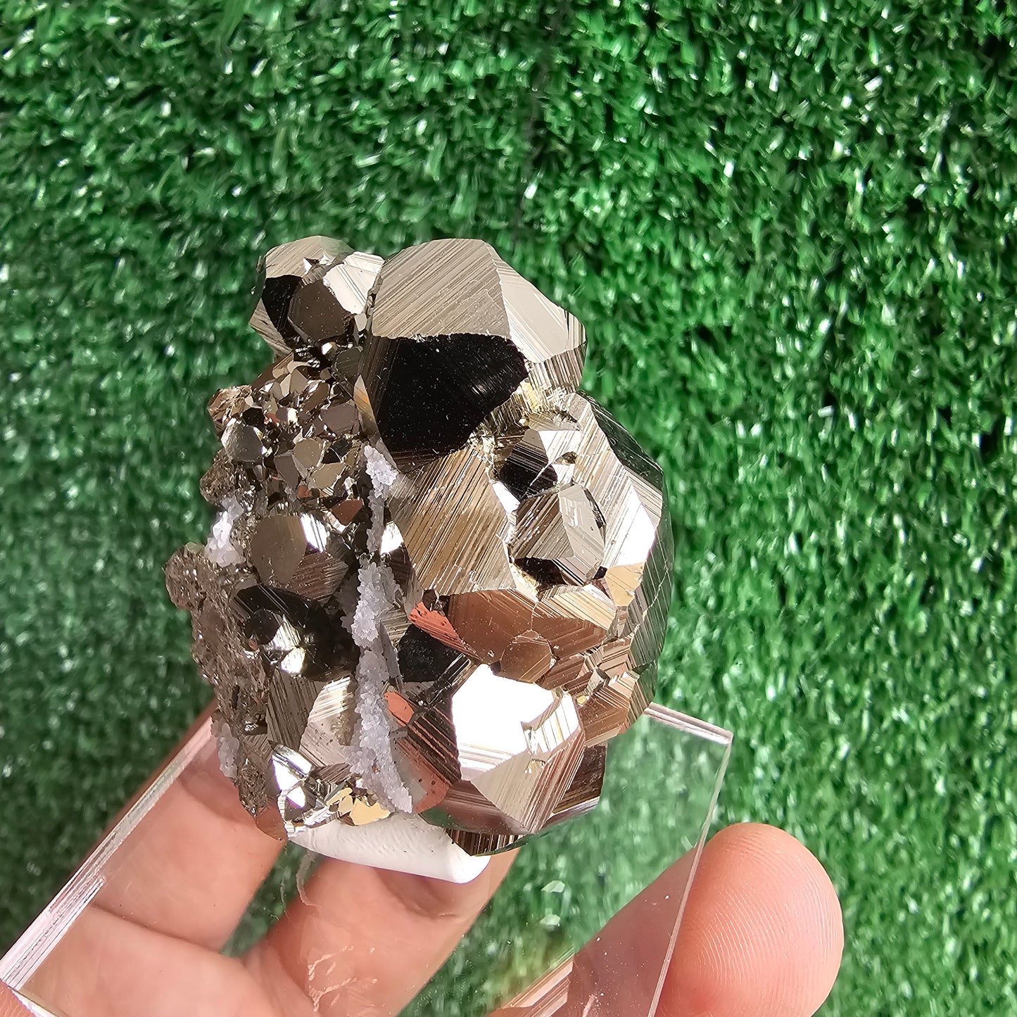 Pyrite octahedral