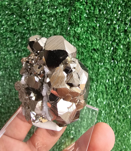 Pyrite octahedral