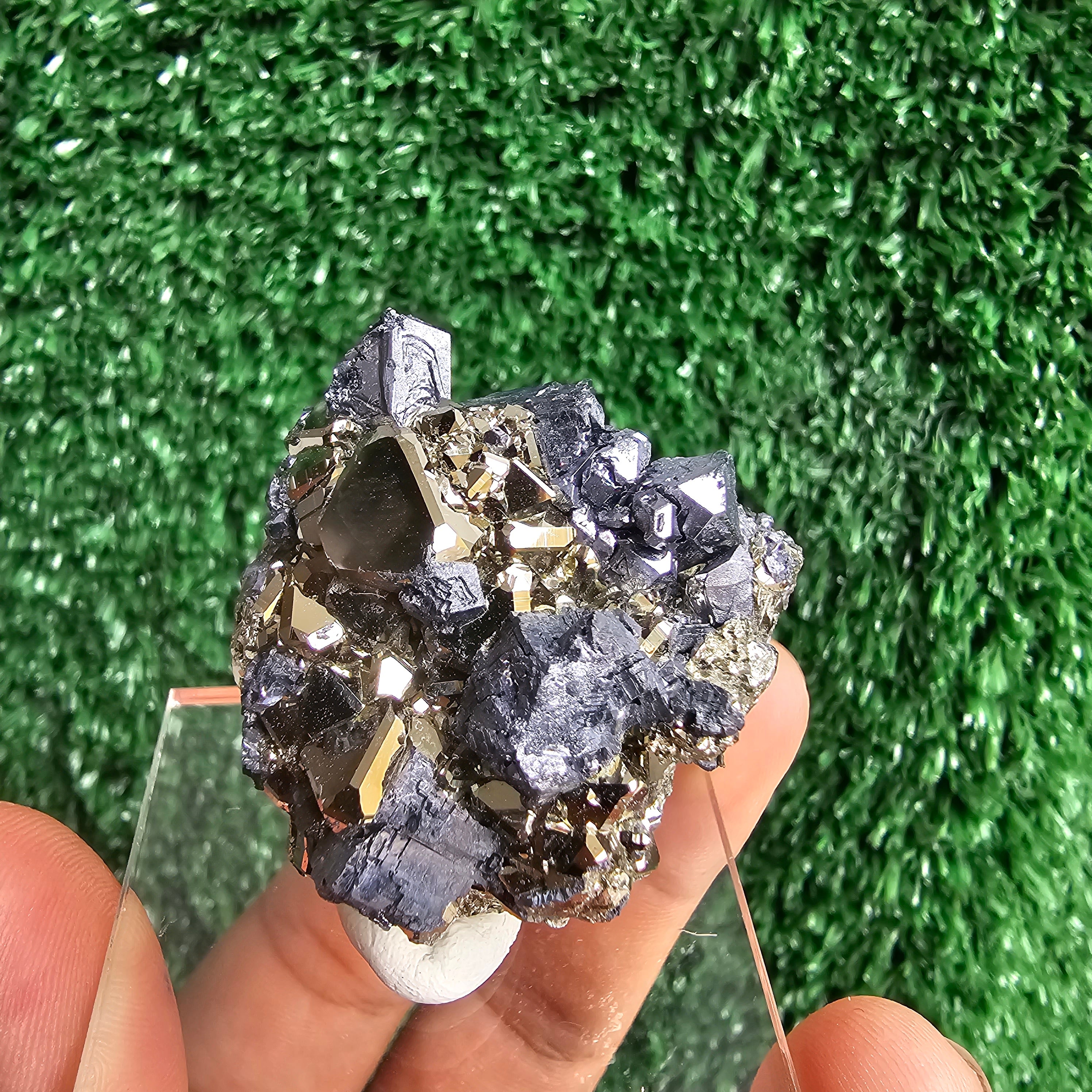 crystallized galena with Pyrite octahedral