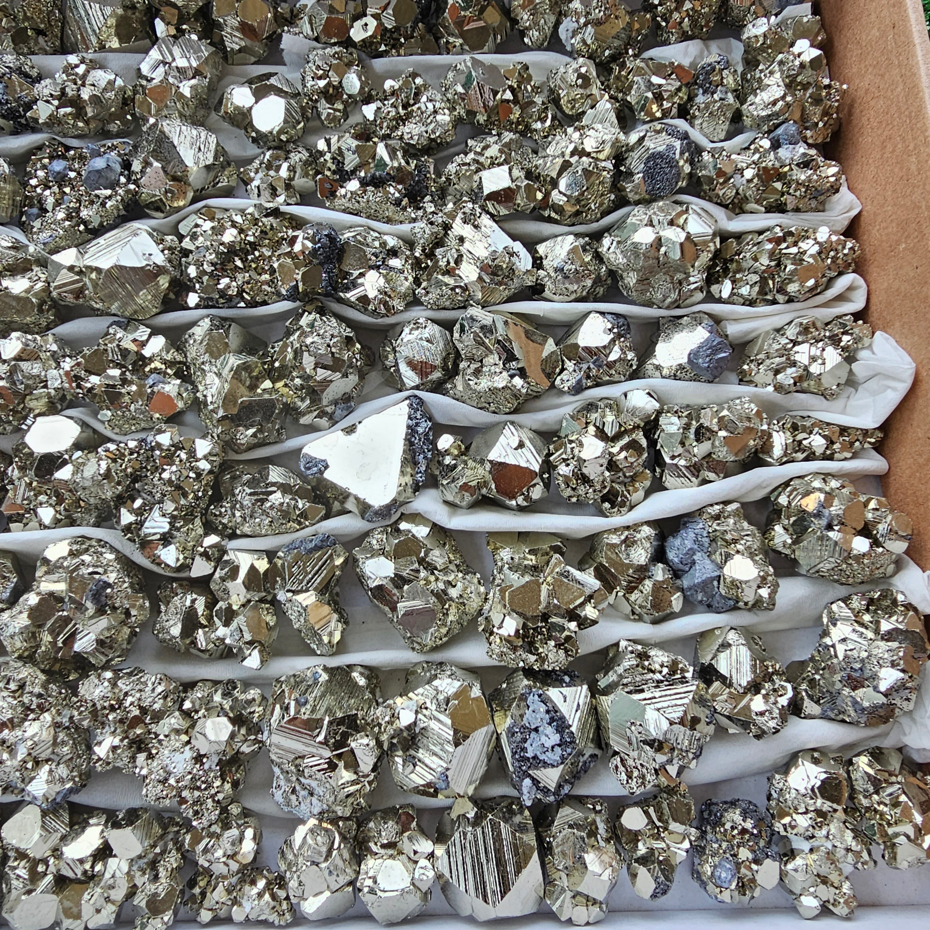 Box 115 pcs pyrite Octahedral