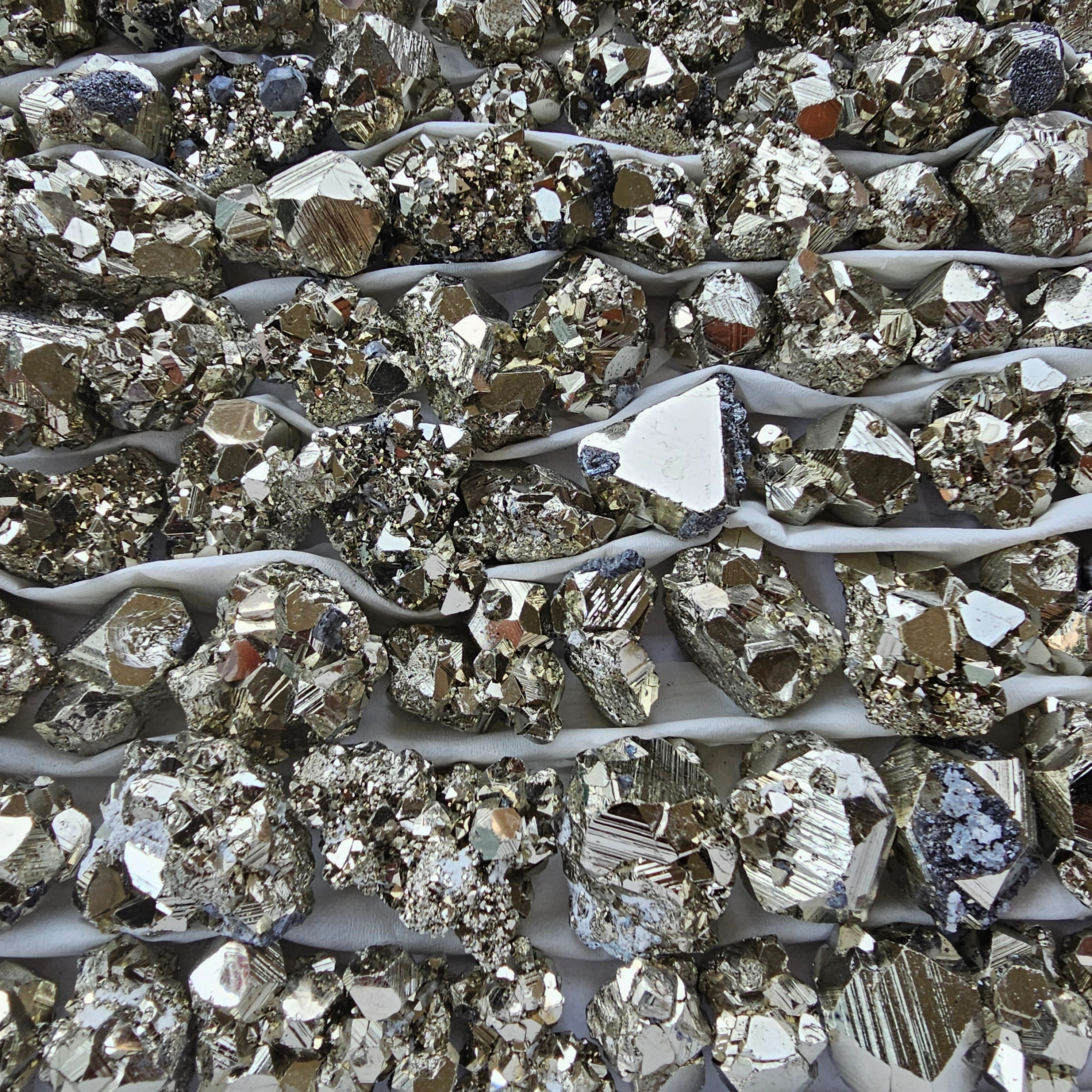 Box 115 pcs pyrite Octahedral