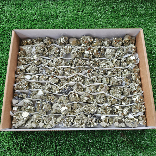 Box 96 pcs pyrite Octahedral
