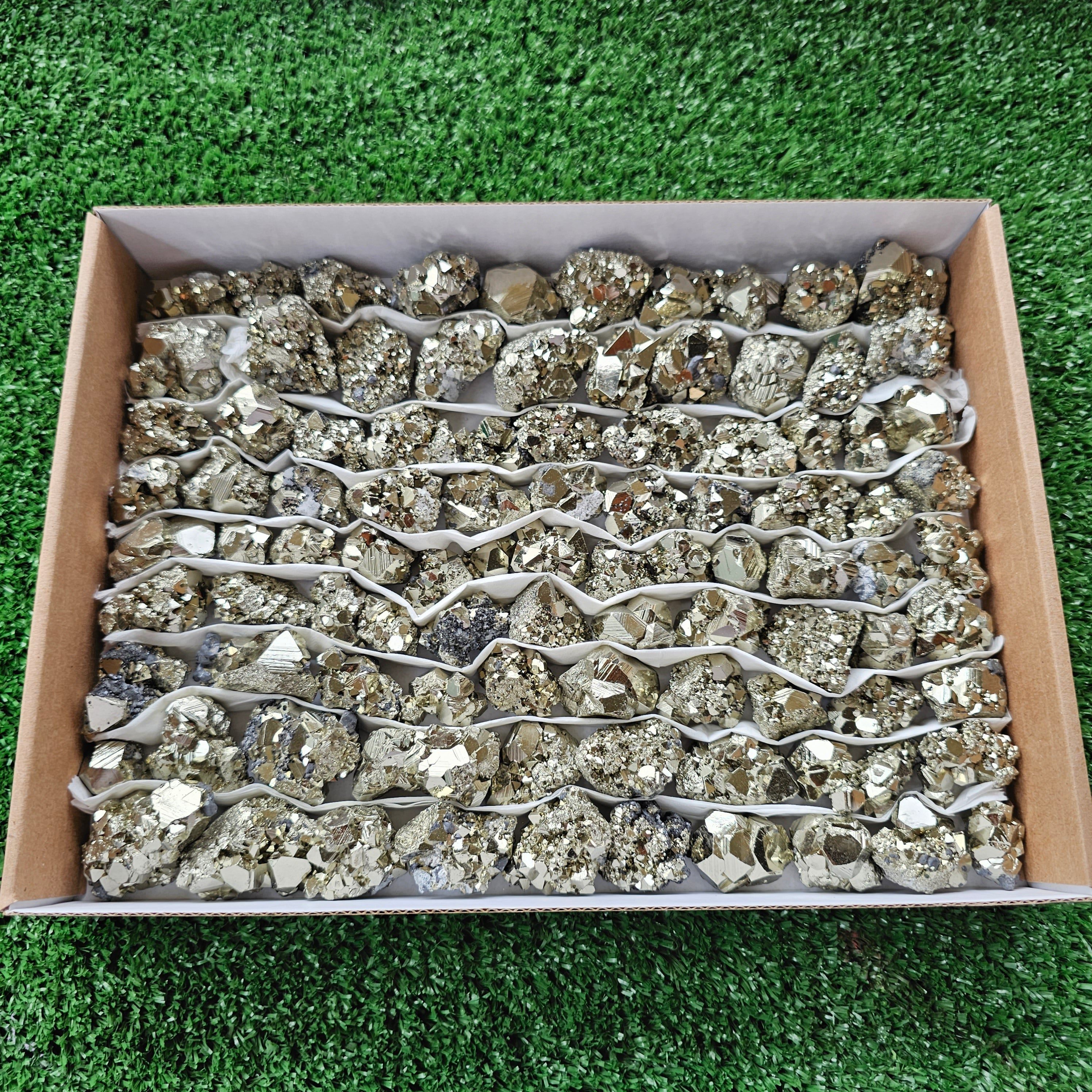 Box 96 pcs pyrite Octahedral