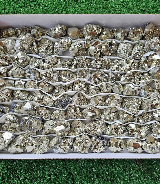 Box 96 pcs pyrite Octahedral