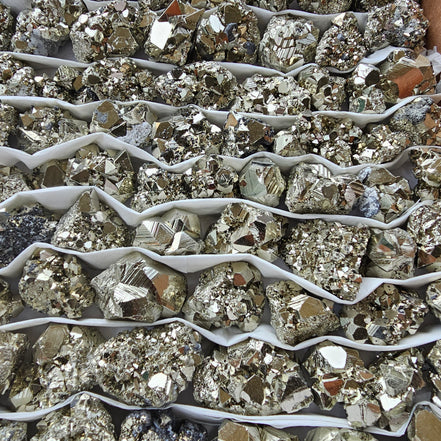 Box 96 pcs pyrite Octahedral