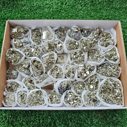 Box 41 pcs pyrite Octahedral