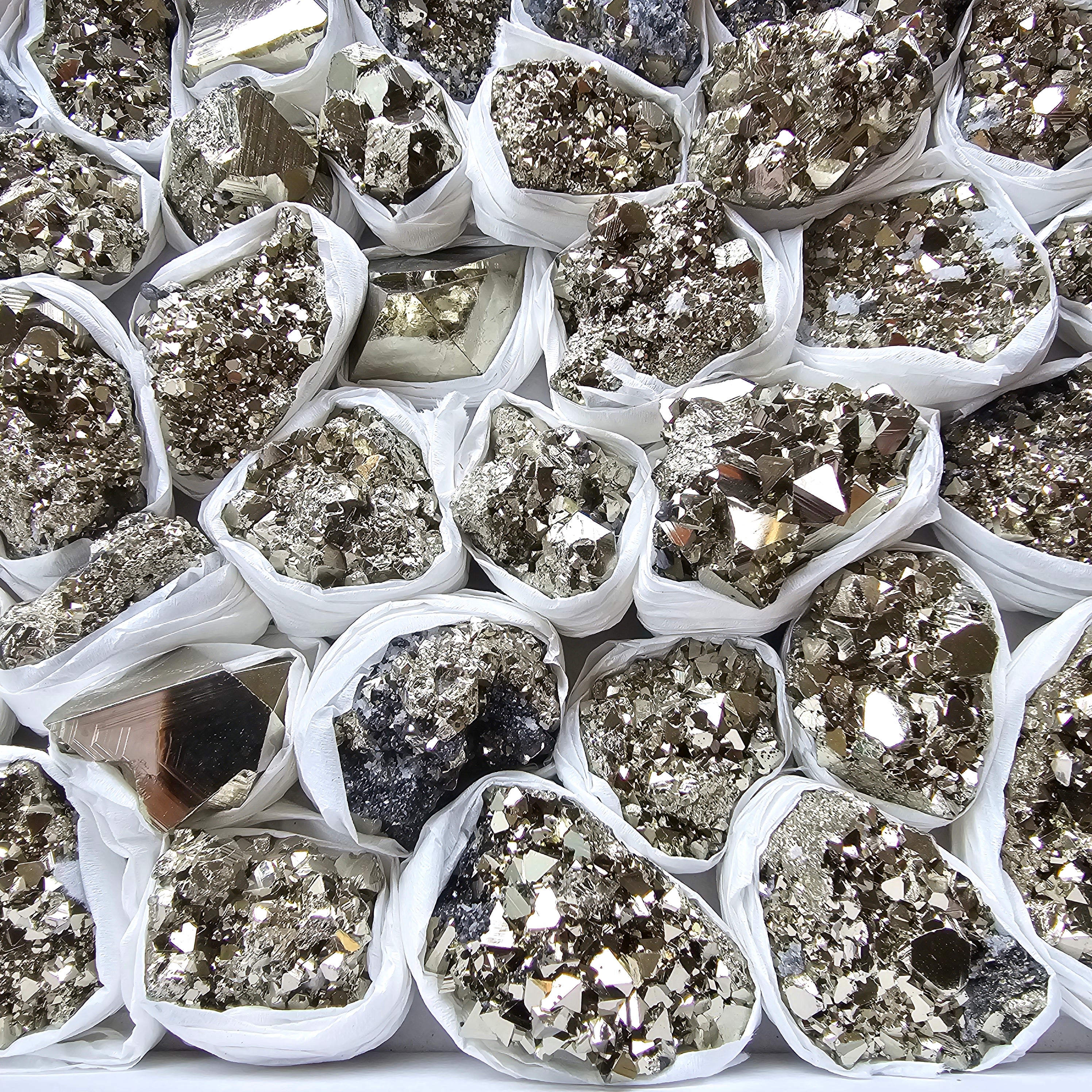 Box 41 pcs pyrite Octahedral