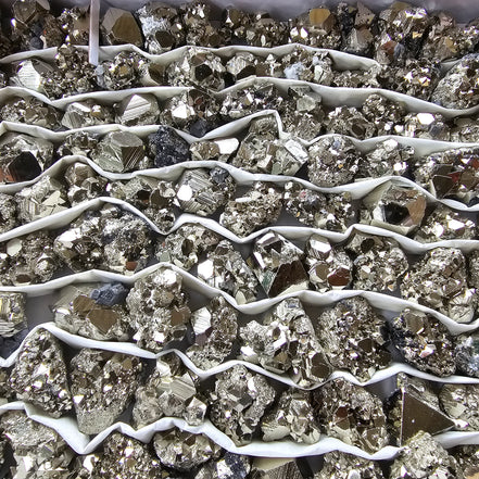 Box 112 pcs pyrite Octahedral