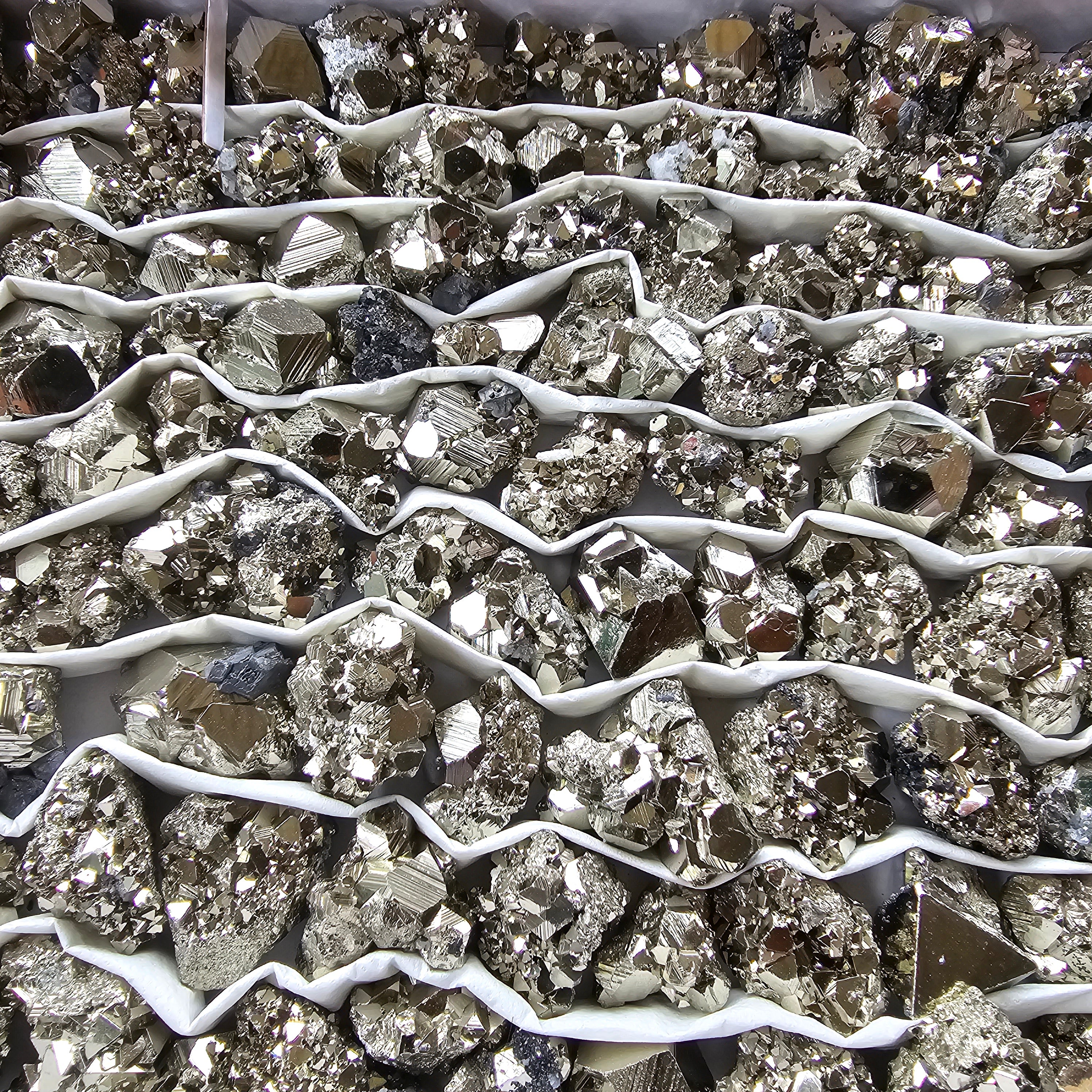 Box 112 pcs pyrite Octahedral