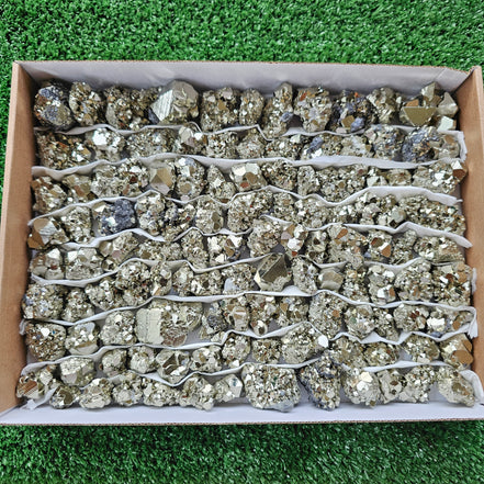 Box 118 pcs pyrite Octahedral