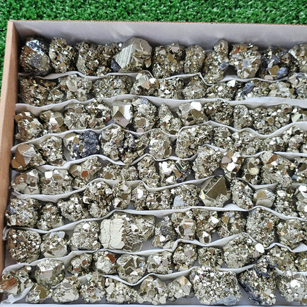 Box 118 pcs pyrite Octahedral