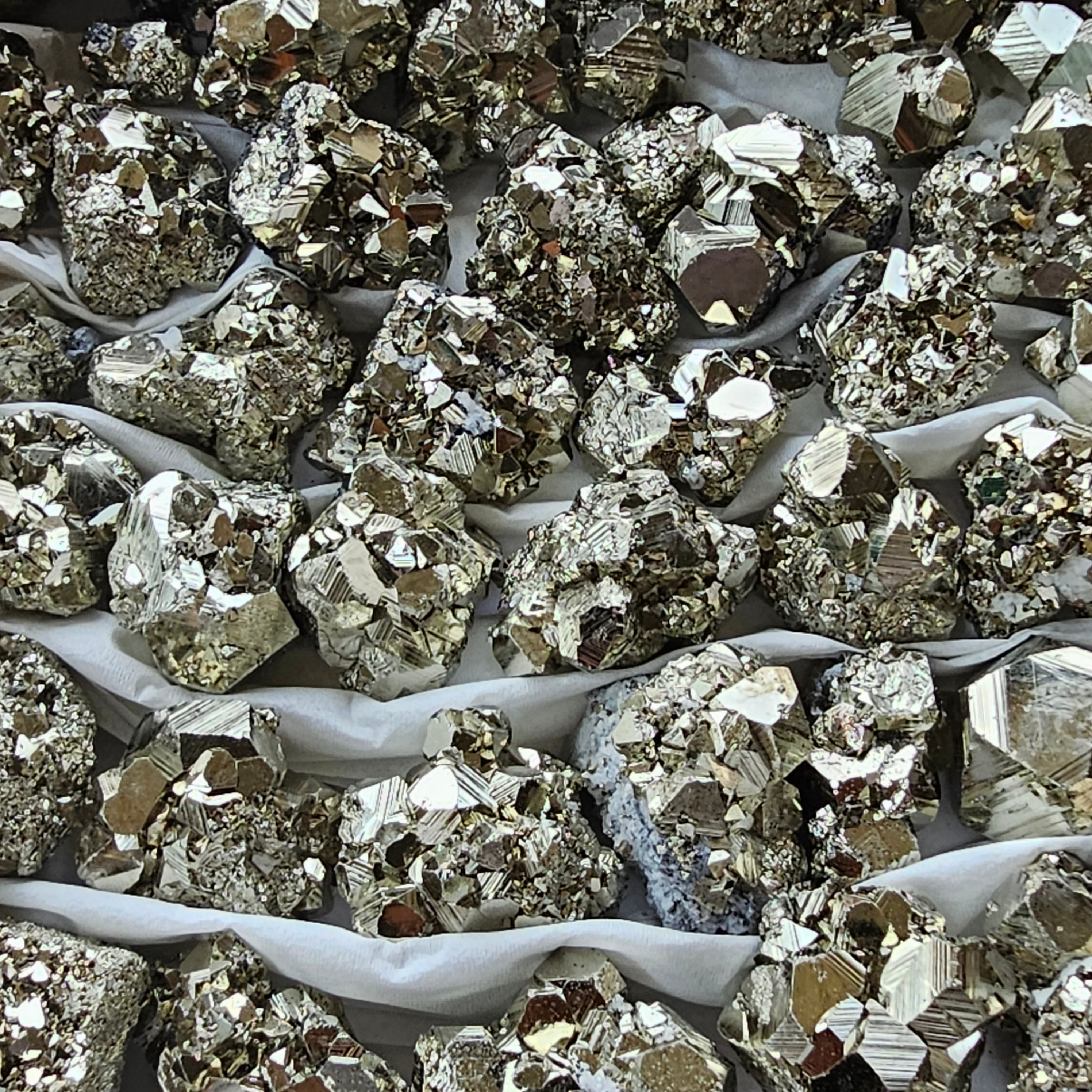Box 80 pcs pyrite Octahedral